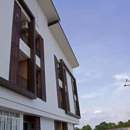 נאקון נאיוק Field Town Apartment מראה חיצוני תמונה