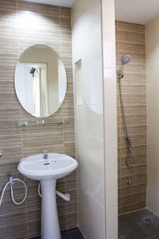 נאקון נאיוק Field Town Apartment מראה חיצוני תמונה